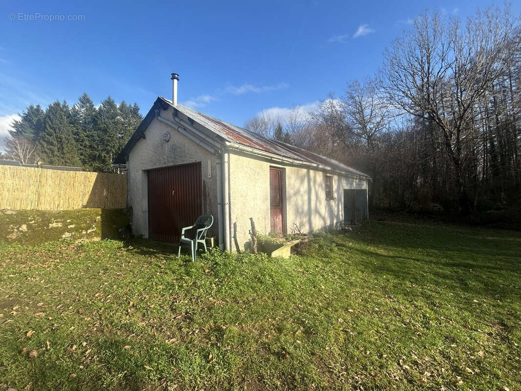 Maison à MARCILLAC-LA-CROISILLE