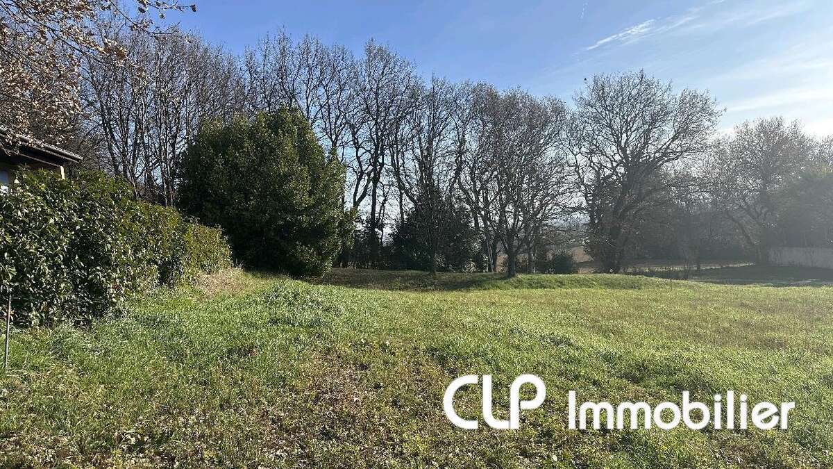 Terrain 622 m² à Sauzet  - photo 2