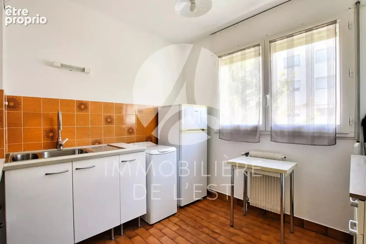 T1 bis - monplaisir - 38m² - photo 5