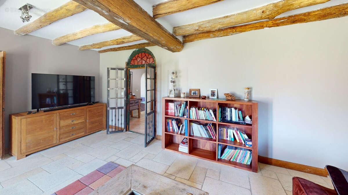 Maison à MARLES-EN-BRIE