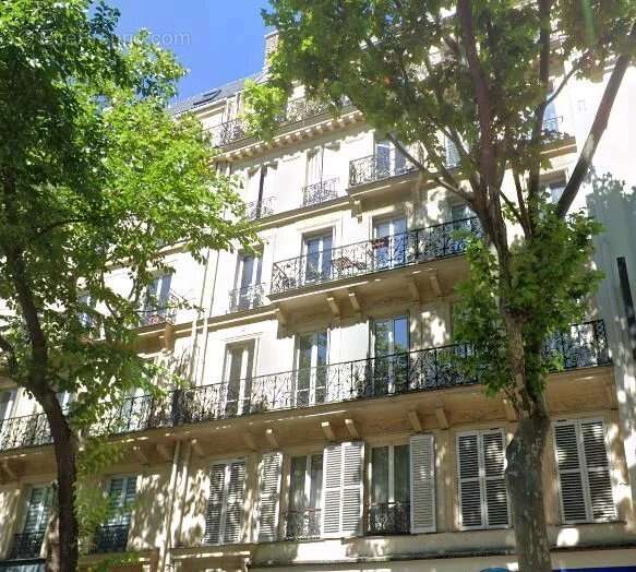 Appartement à PARIS-10E