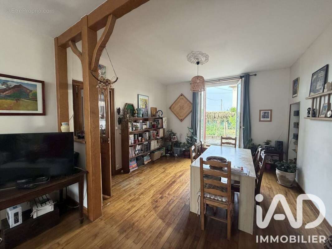 Maison 153 m² à Secondigny  - photo 3
