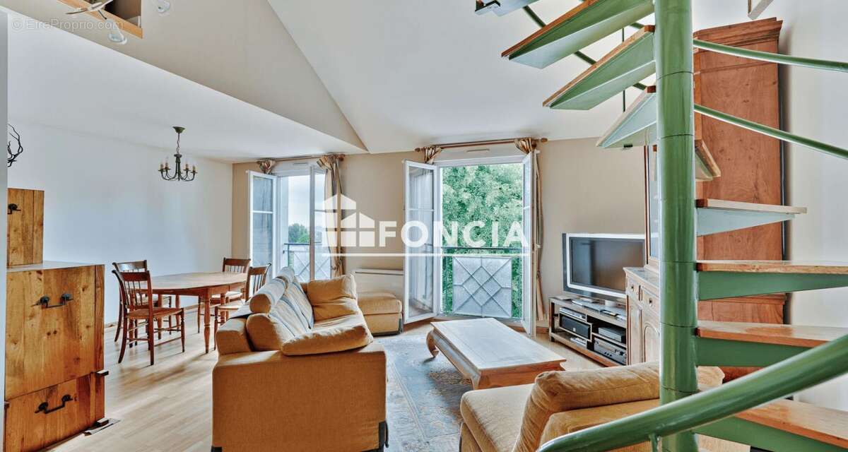 Appartement à LE PLESSIS-ROBINSON