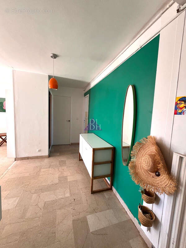 Appartement à HYERES