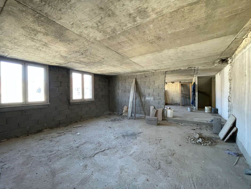 Immeuble - Centre d'Yssingeaux - photo 9