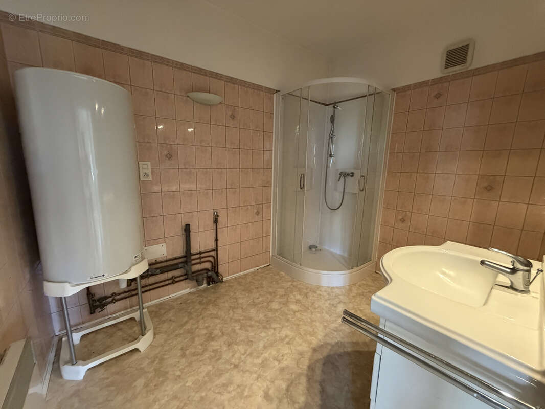 Appartement en rez-de-jardin dans une bâtisse d'exception à Fay-aux-Loges - photo 4