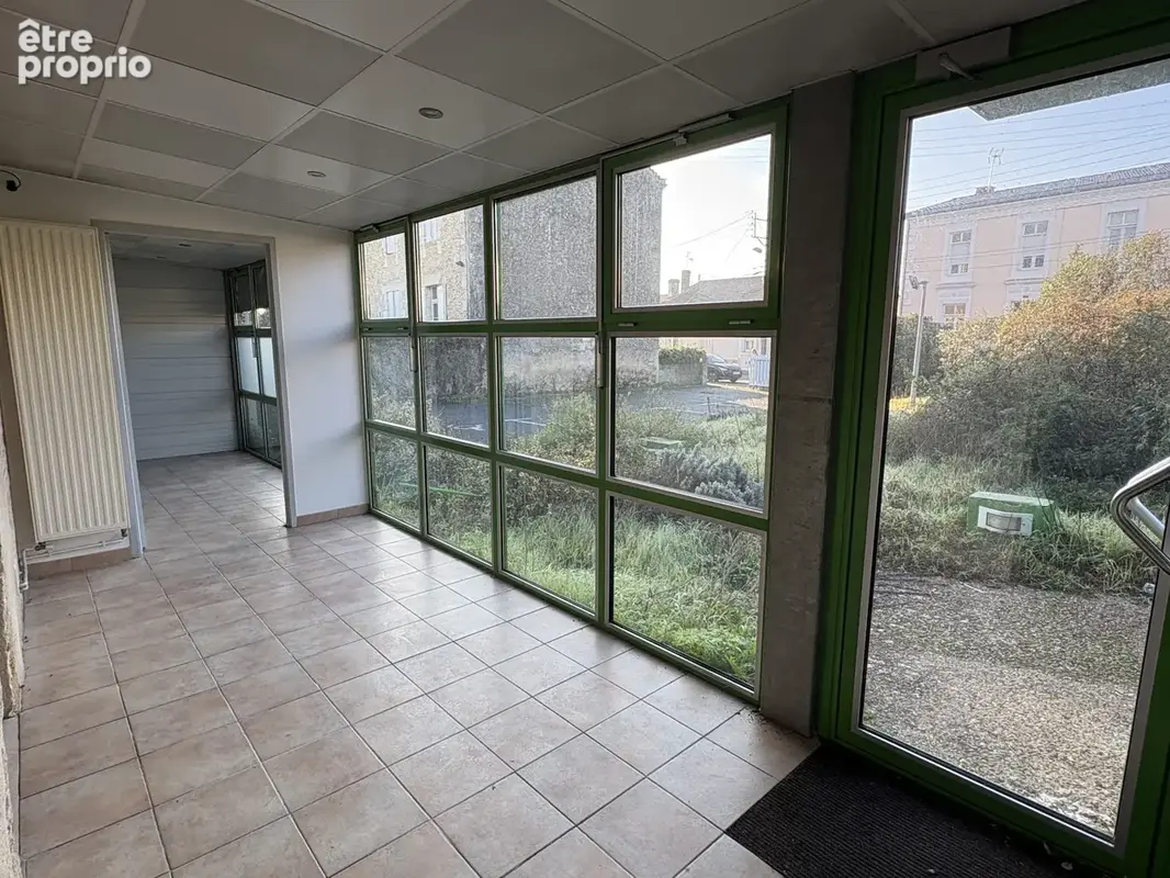 LANGON CENTRE : Local professionnel 98 m2 avec parkings - photo 8