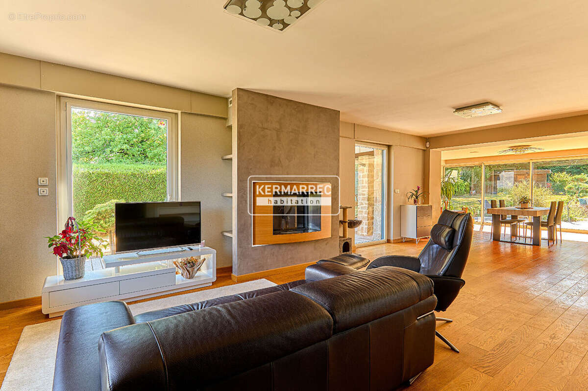 A vendre  Domaine de Tizé  Allée du Grand Tertre Thorigné-Fouillard  maison 7 pièces, entre caractère et contemporain, au coeur  - photo 5