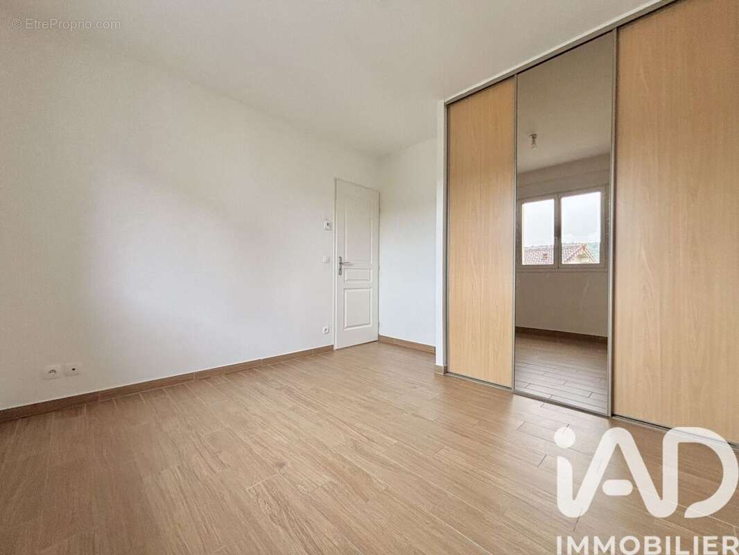 Appartement 88 m² à Villebon-Sur-Yvette  - photo 7