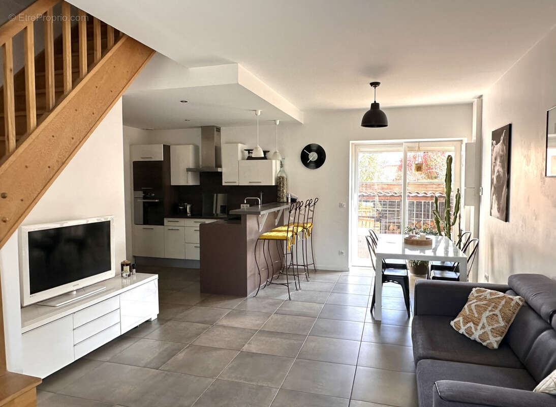 Appartement à CRAPONNE