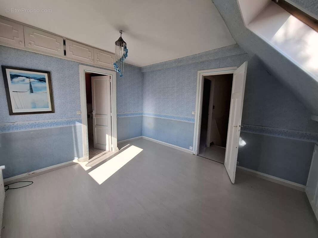 Maison à COULOMMIERS