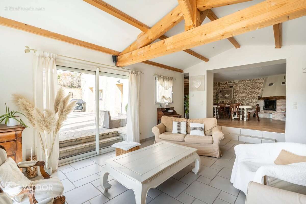 Maison à POLLIONNAY