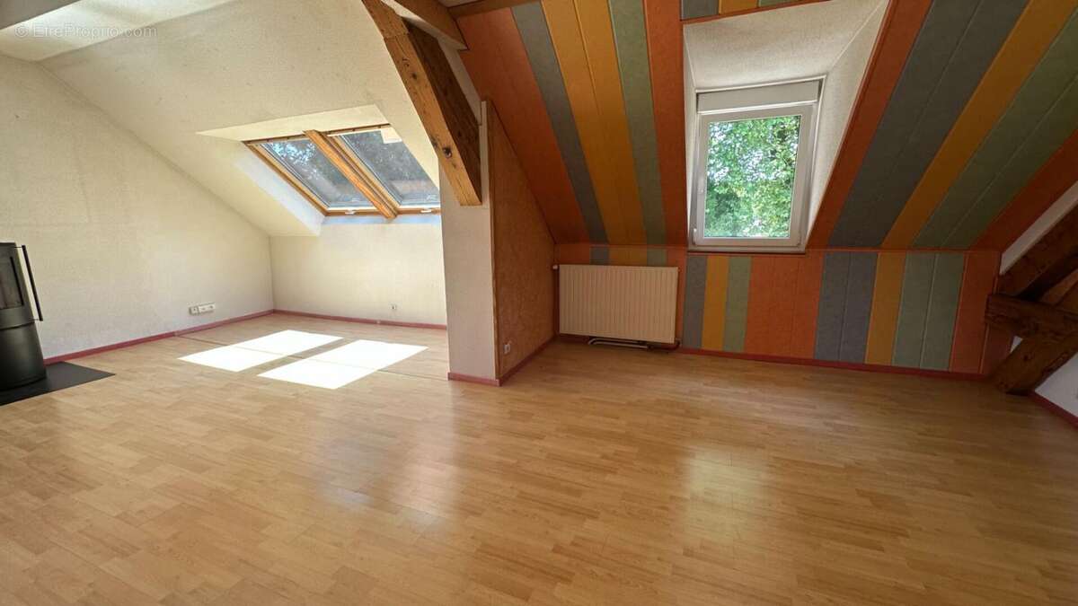 Appartement à VOUJEAUCOURT