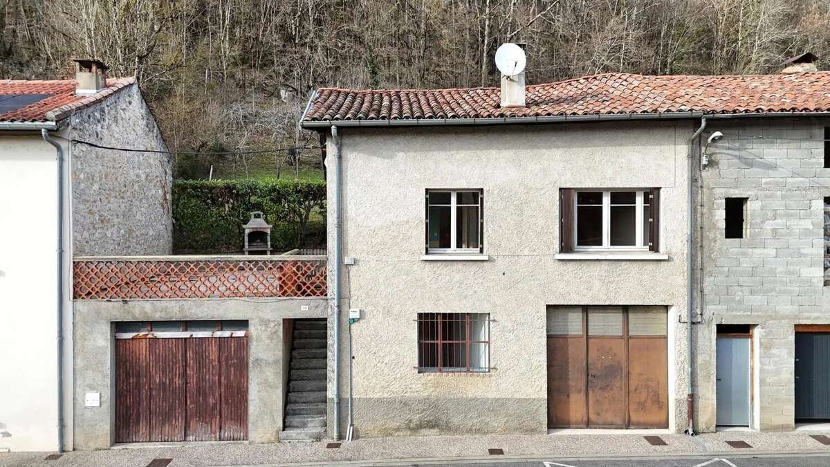 Maison à LE MAS-D'AZIL