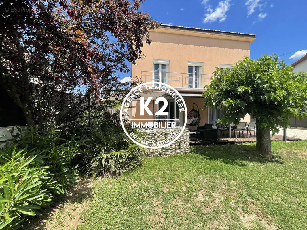 Maison à MONTELIMAR
