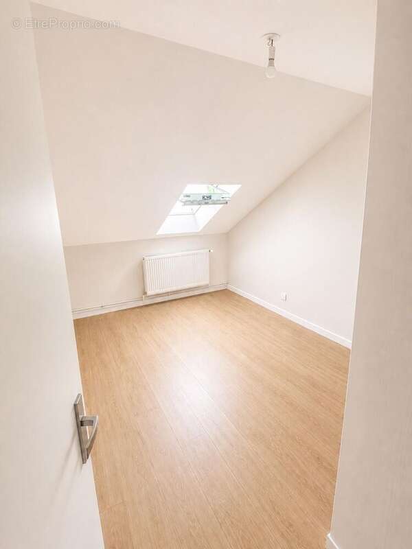 Appartement 83 m² à Hombourg-Haut  - photo 5