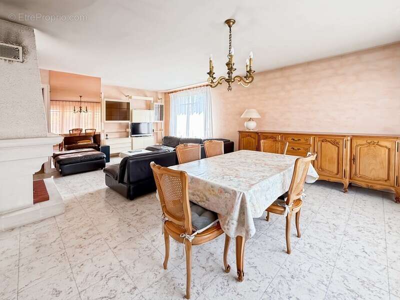 Maison à CHATELLERAULT