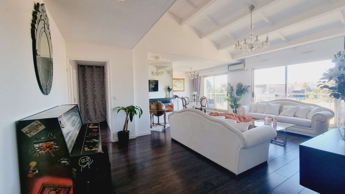 Appartement à SAINT-RAPHAEL