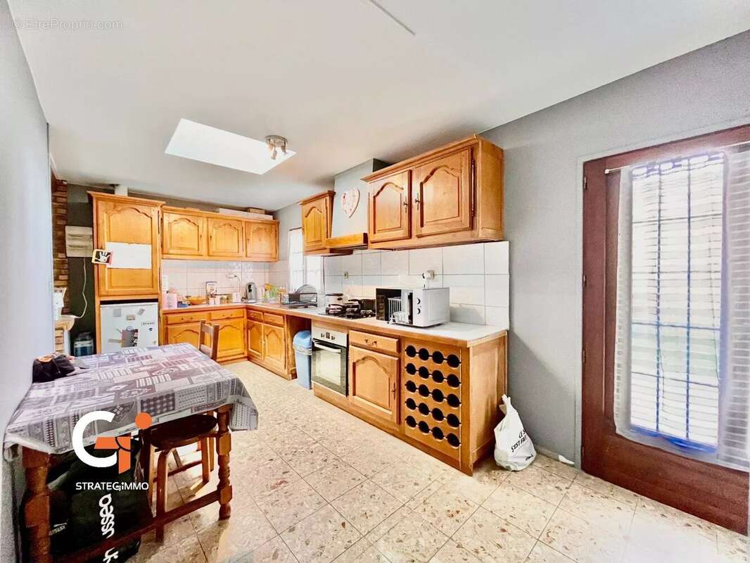 Maison à SAINT-ETIENNE-DU-ROUVRAY