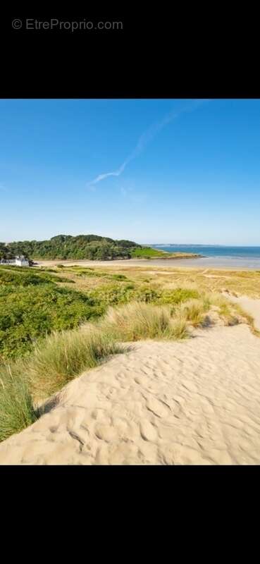 Maison à PLONEVEZ-PORZAY