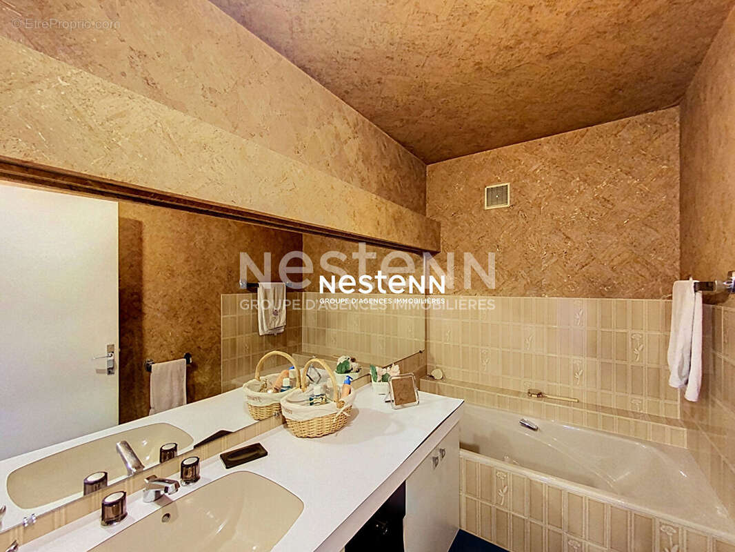 À vendre - spacieux 5 pièces de 96 m² avec balcon, box et cave à stains - photo 12