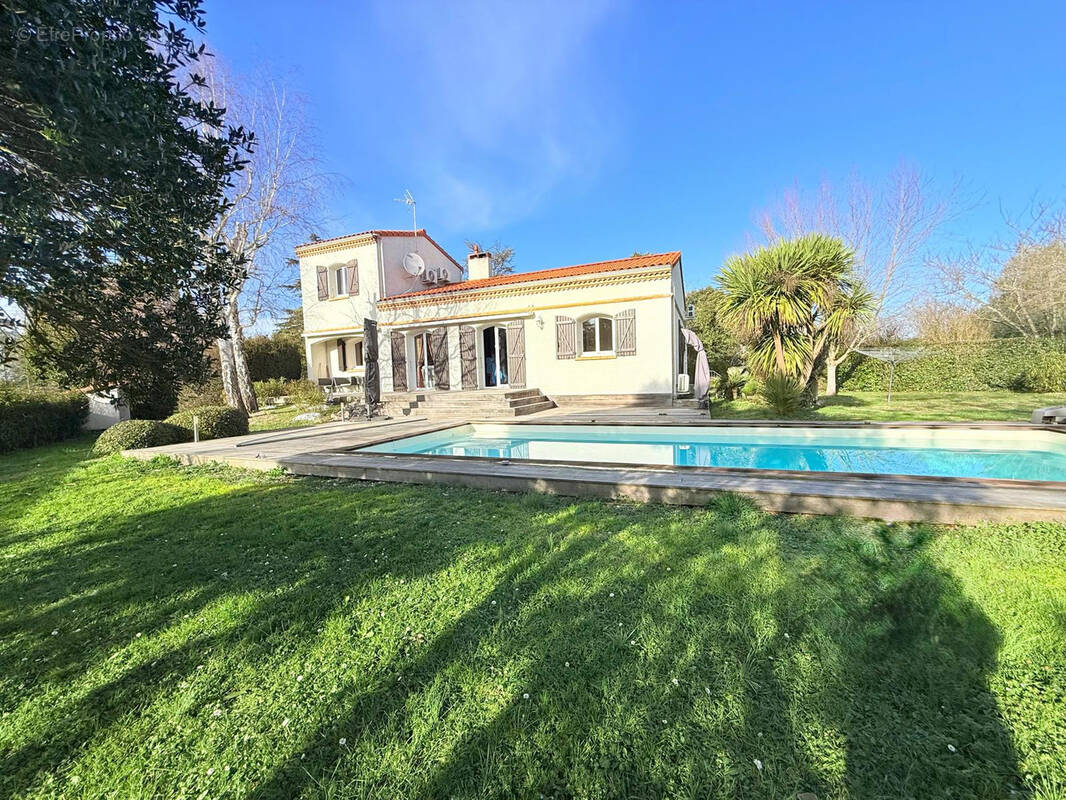 Maison à LABARTHE-SUR-LEZE