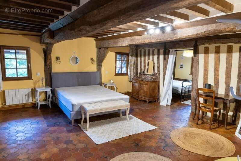 Maison à PONT-L&#039;EVEQUE