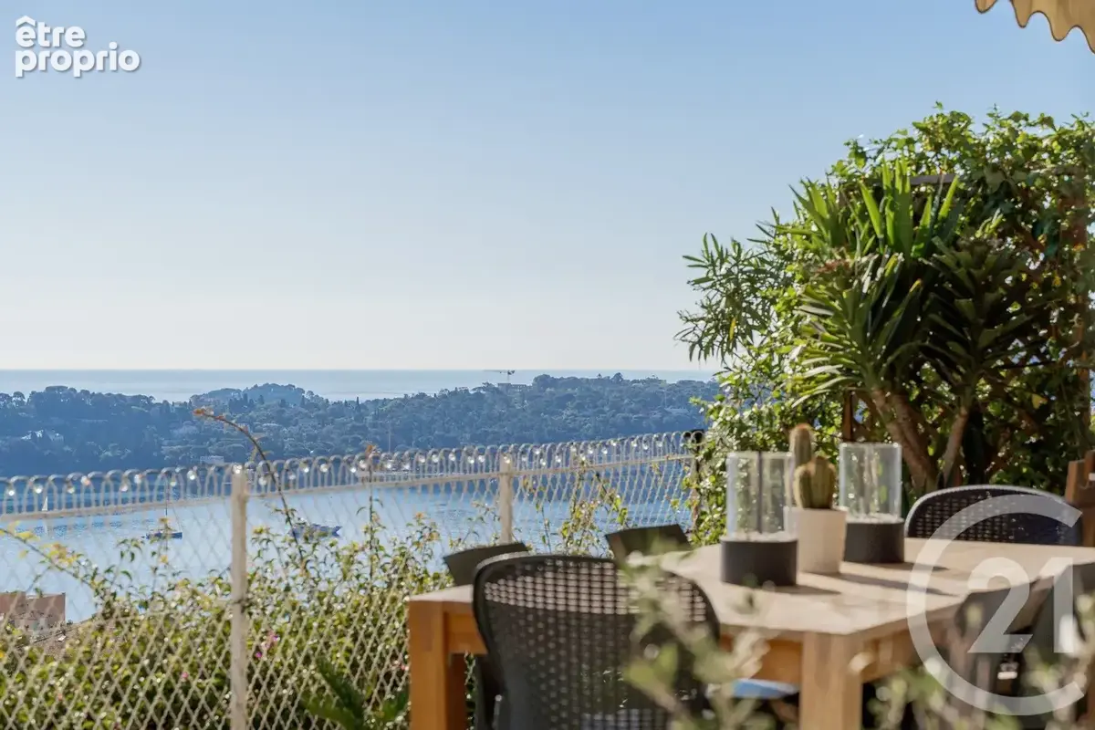 Appartement 4 pièces 106 m² à vendre à Villefranche-Sur-Mer (06230) - photo 3