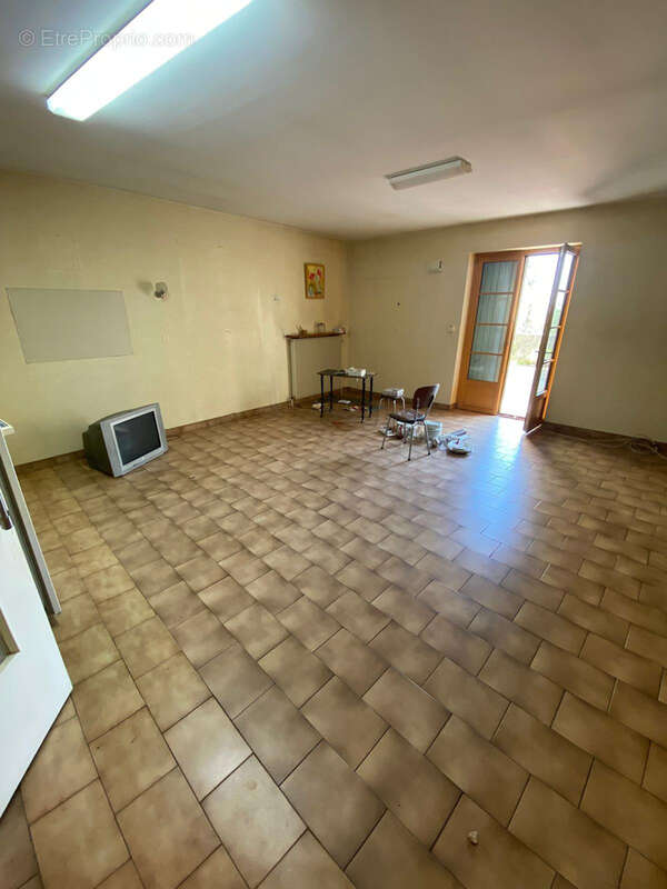 Appartement à SERRIERES
