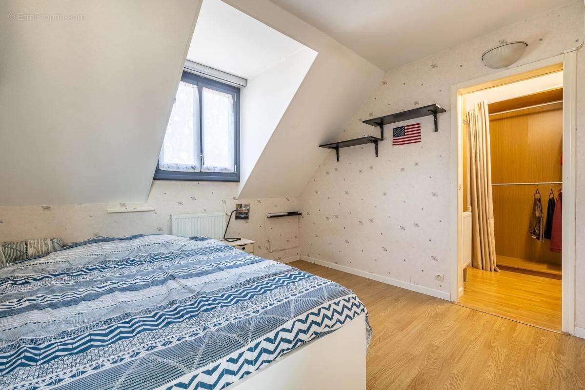 Maison de 5 pièces de 123 m² située à Lisses - photo 11