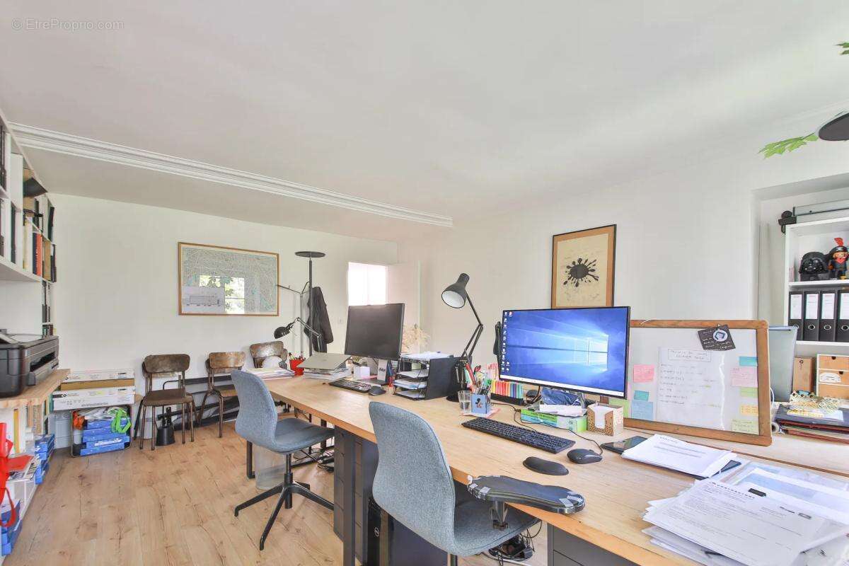 Appartement à PARIS-10E