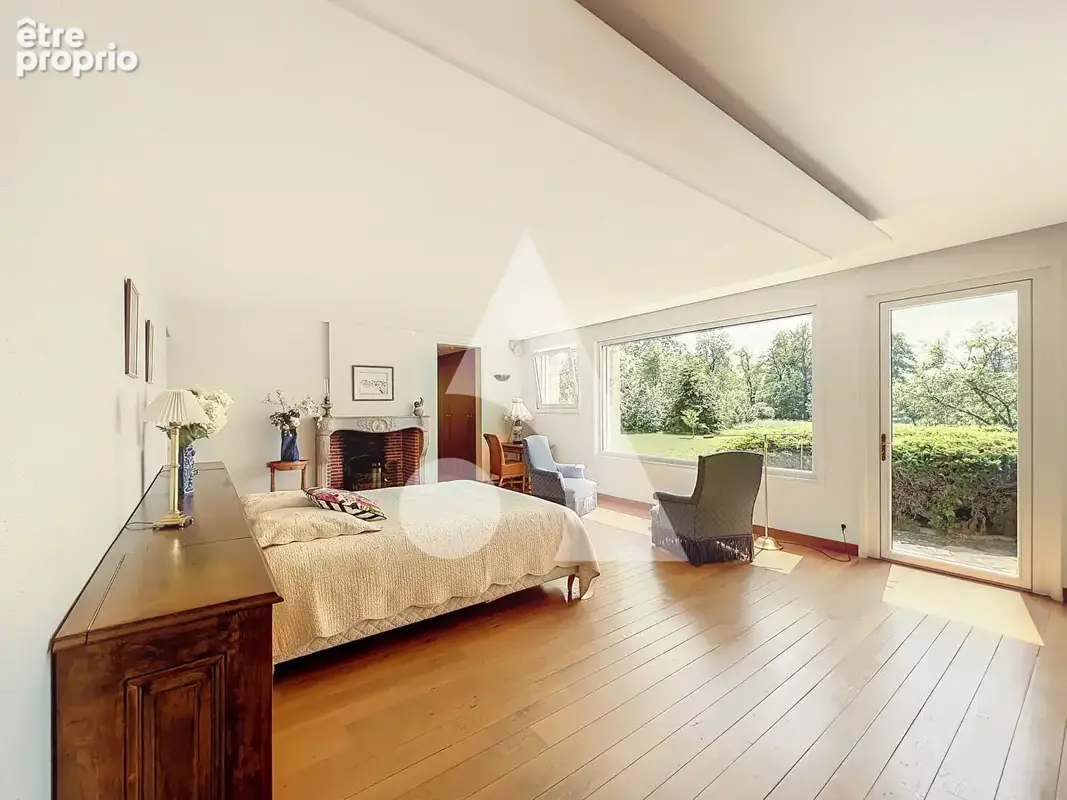 Demeure de prestige à 5 minutes de Montrond-les-Bains de 6 pièce(s) 420 m² - photo 13