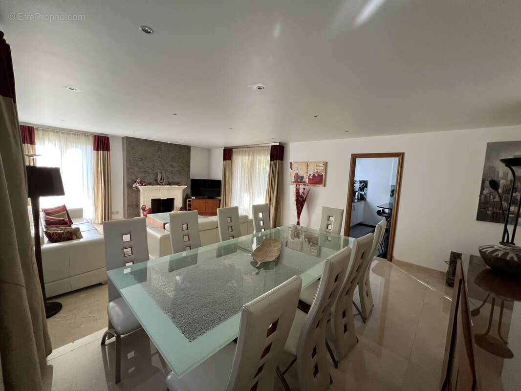 Maison à PONTAULT-COMBAULT