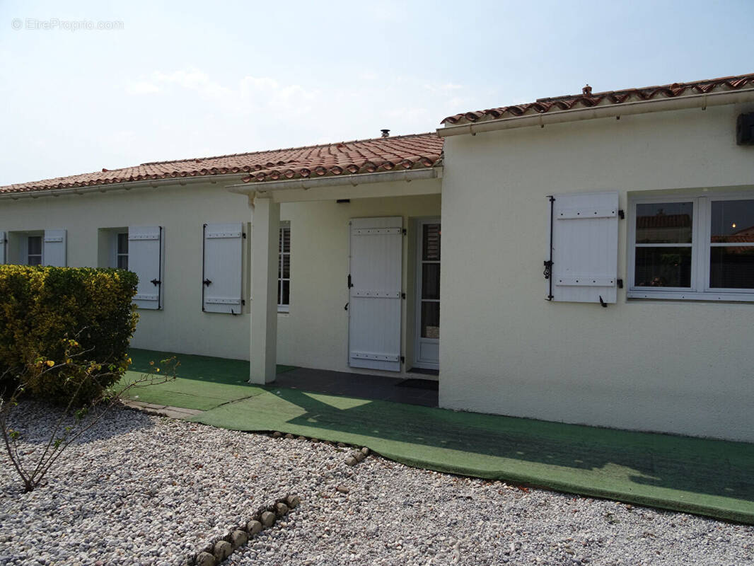 Maison à SAINTE-FOY