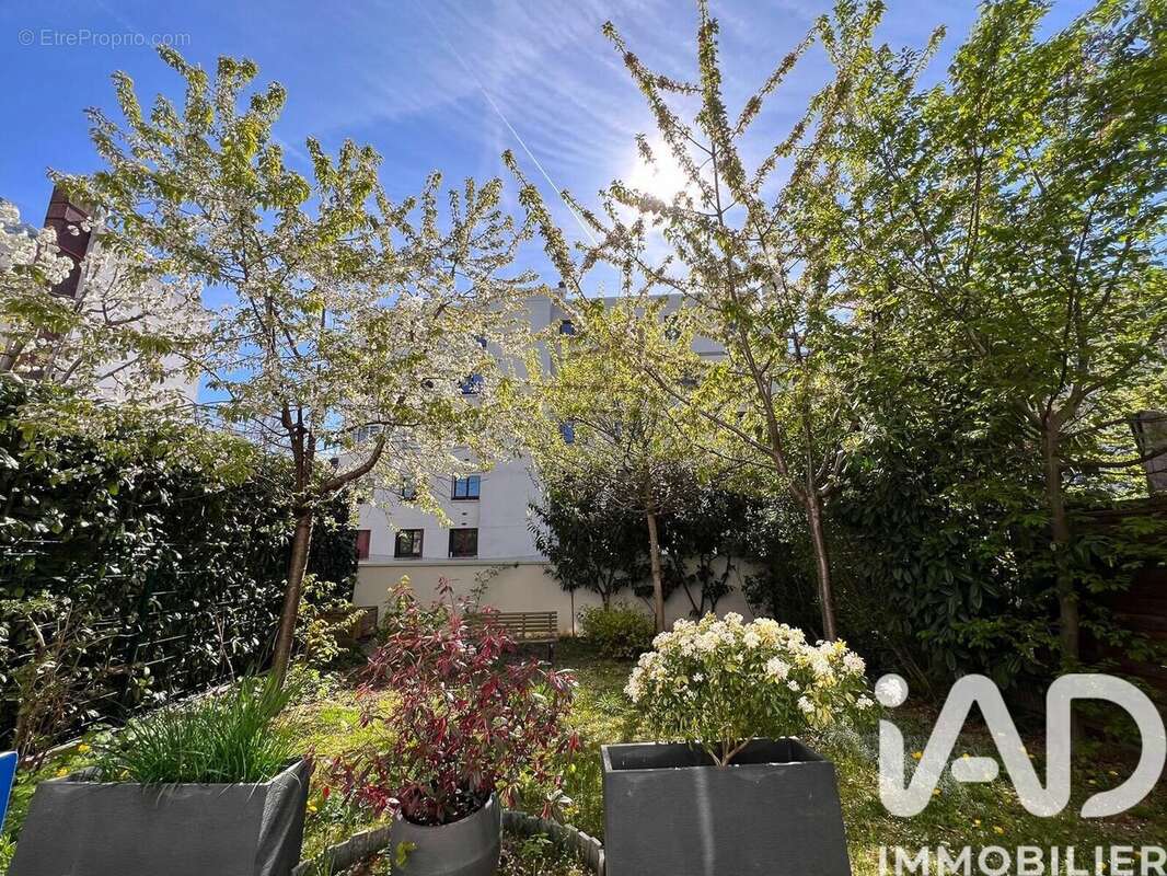 Photo 9 - Appartement à BOURG-LA-REINE