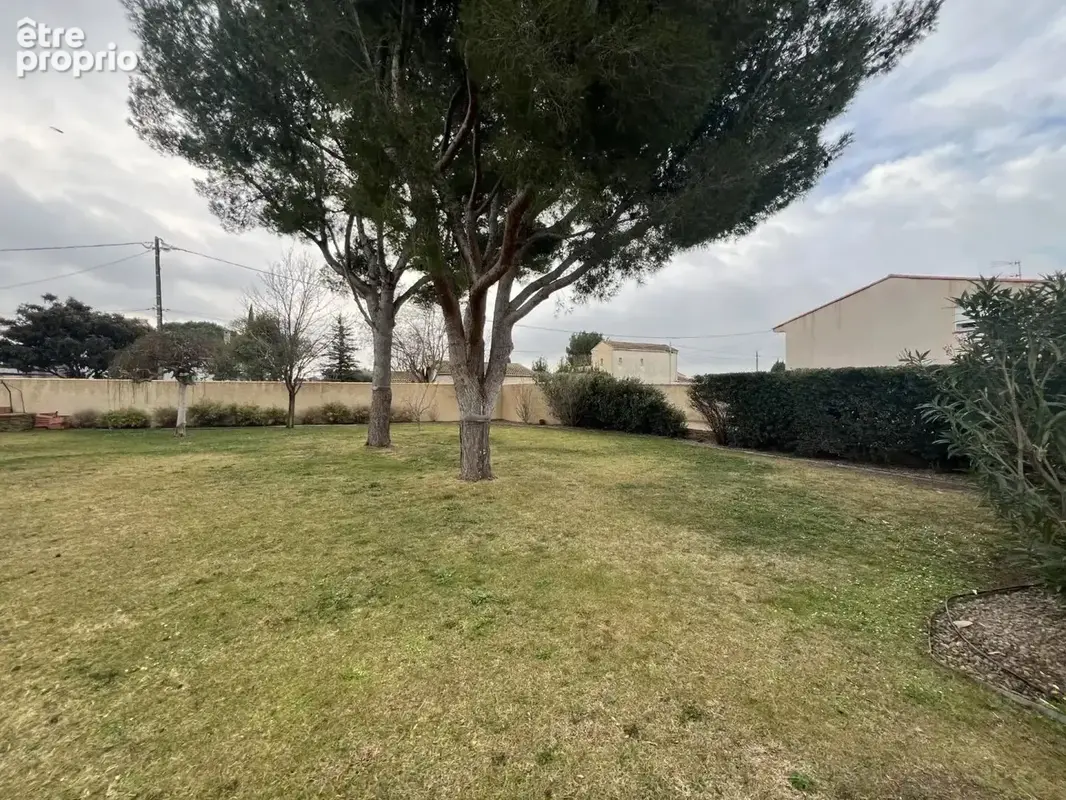 Exclusivite istres terrain plat permis purgé de tous recours - photo 2