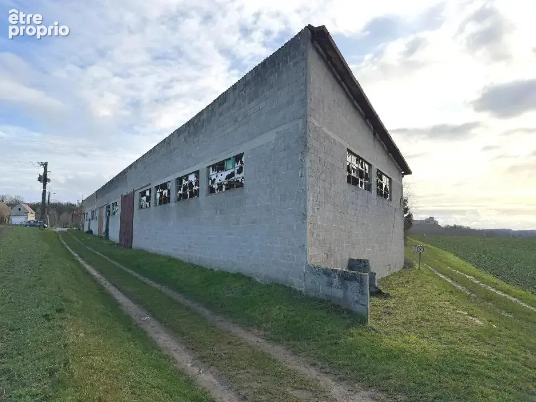 Commerce 363 m² à vendre à Coucy-Le-Chateau-Auffrique (02380) - photo 2