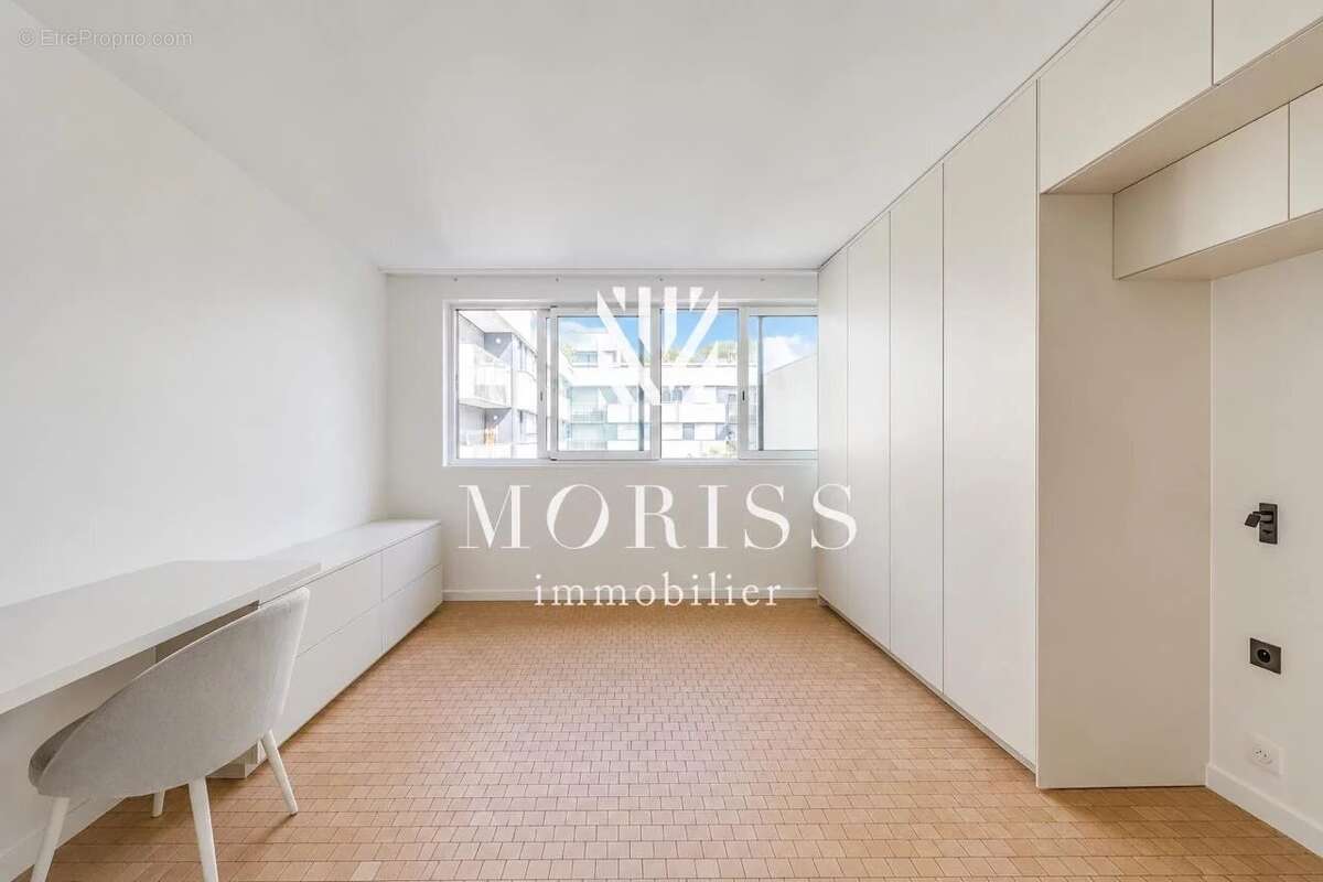 Appartement à PARIS-9E
