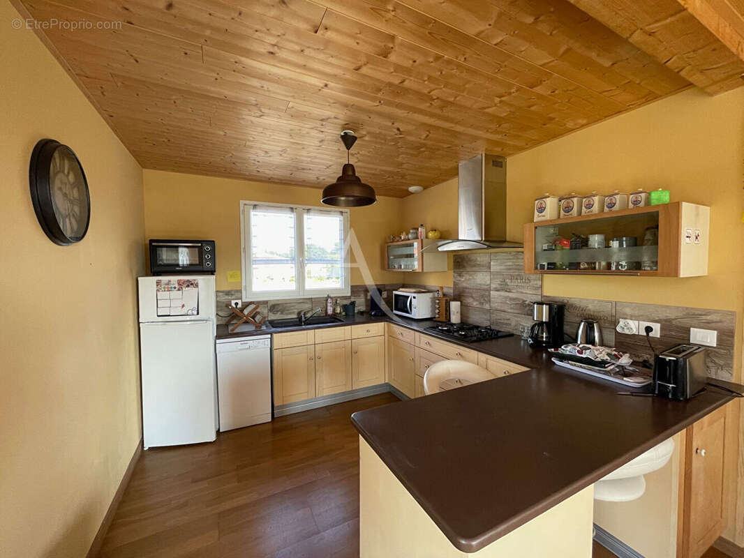 Maison à SAINT-HILAIRE-LA-FORET