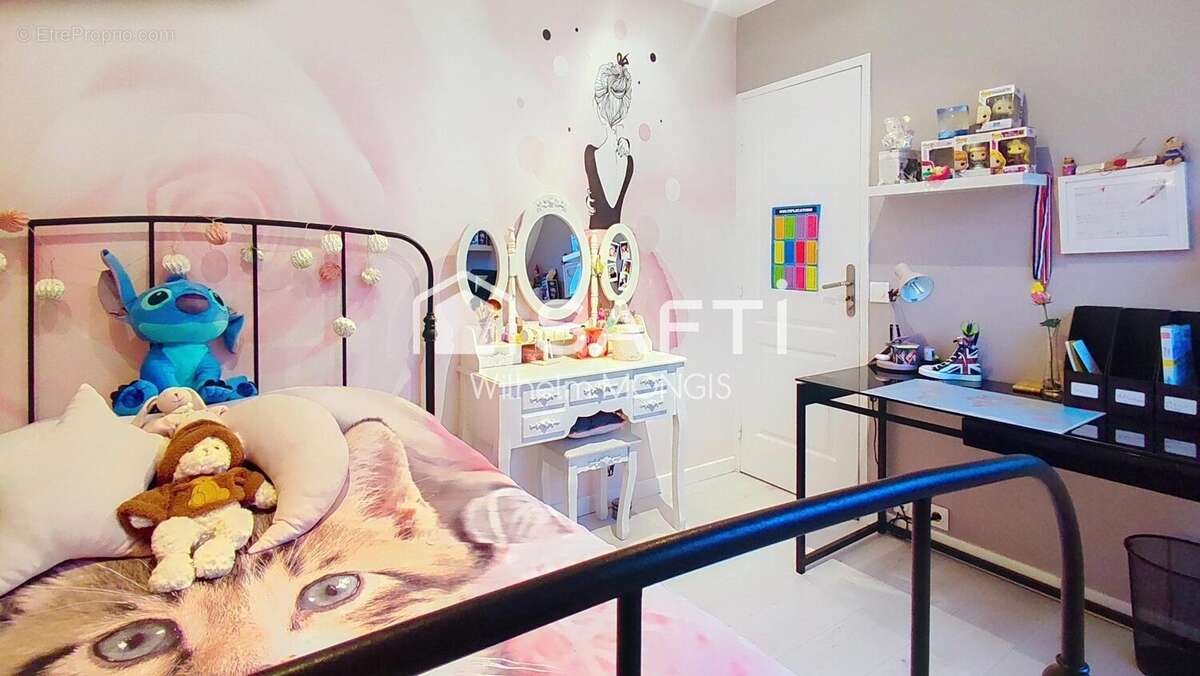 Maison 156 m² à Fosses  - photo 9