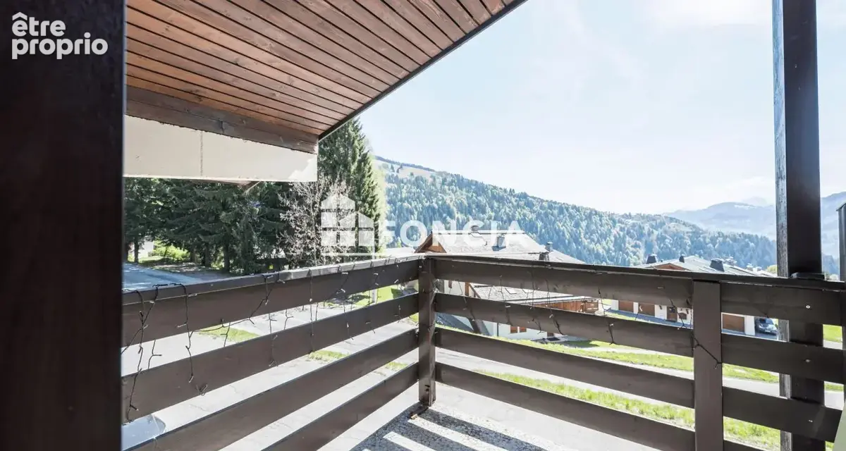 Exclusivité Foncia – Un cocon alpin au sommet, avec vue imprenable et accès direct aux pistes - photo 7