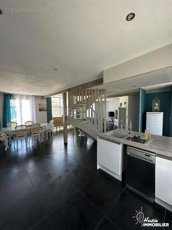 Maison à SAINT-AMAND-SUR-FION