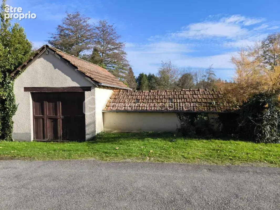 Maison en pierres avec dépendances et terrain – charme, espace et proximité des commodités- Nieul - photo 10