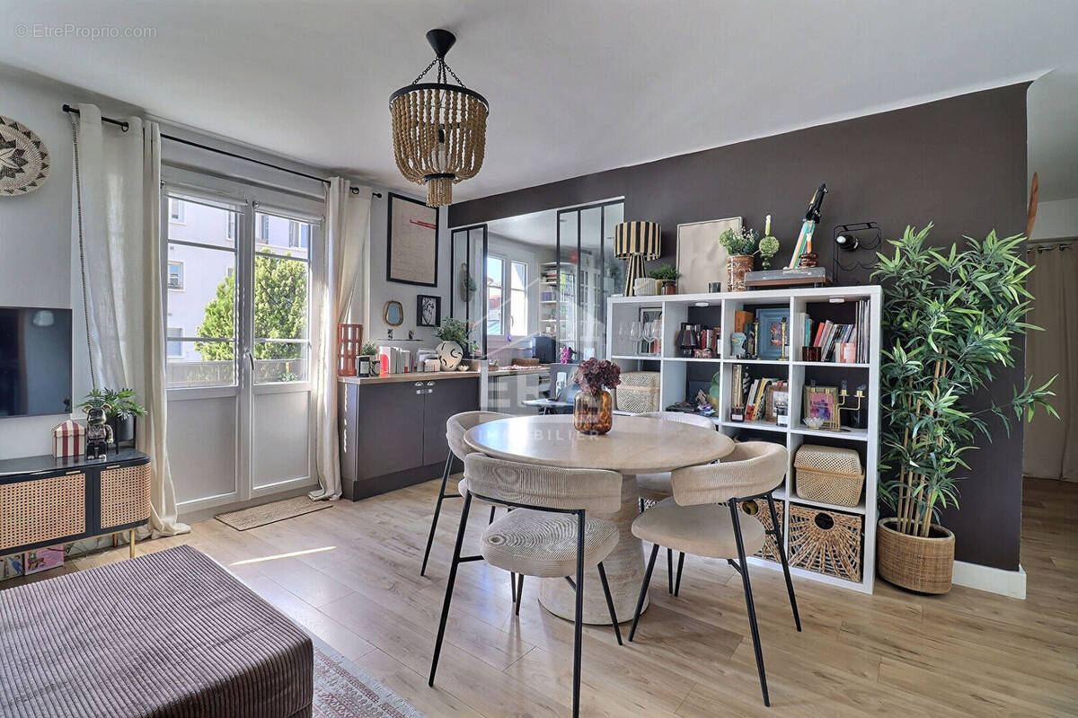 Appartement à RUEIL-MALMAISON