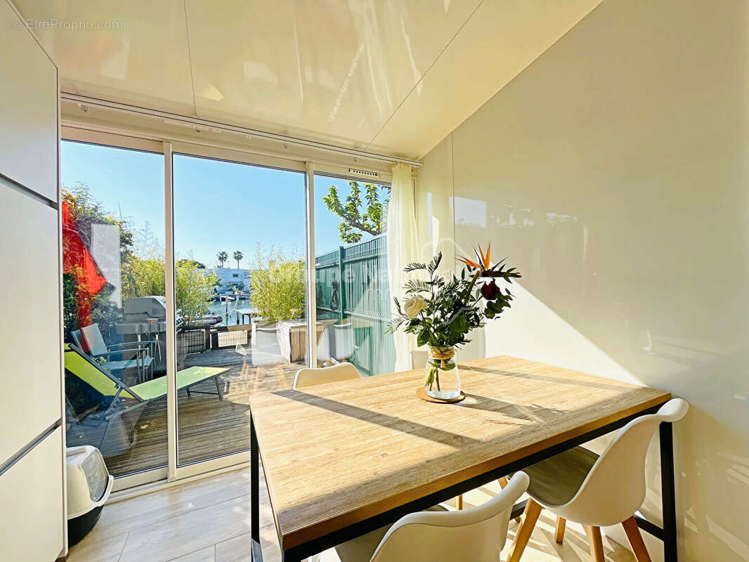 Marina P3 duplex ouest Port camargue - photo 6