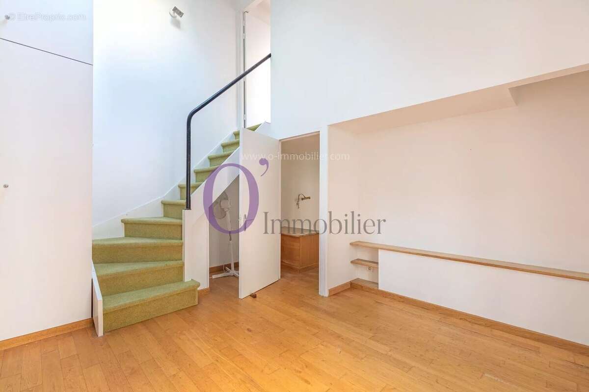 Appartement à PARIS-20E