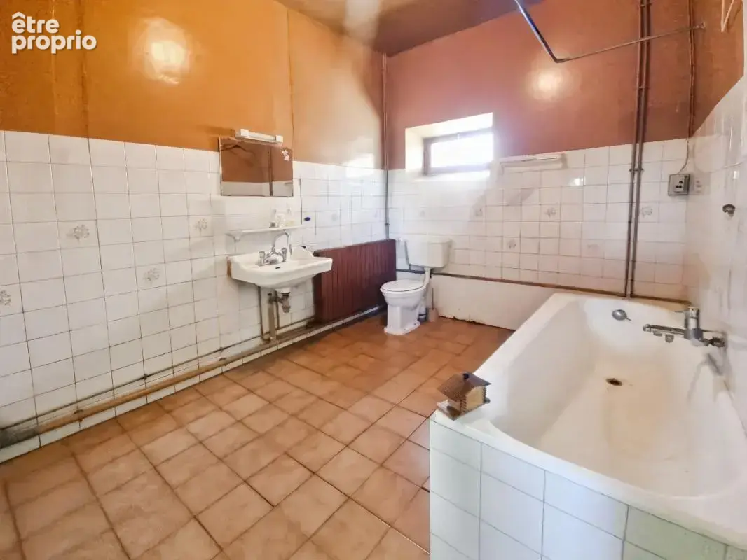 Maison ancienne à fort potentiel – Centre-bourg dynamique  - photo 11