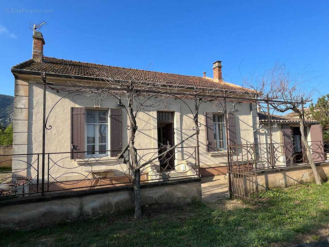 Maison à MAUBEC