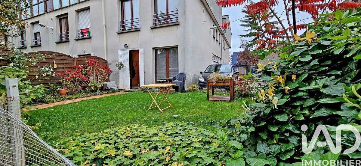 Photo 9 - Appartement à SAINT-ETIENNE-DU-ROUVRAY