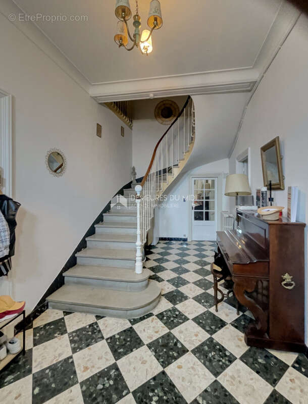 Maison à CANAULES-ET-ARGENTIERES